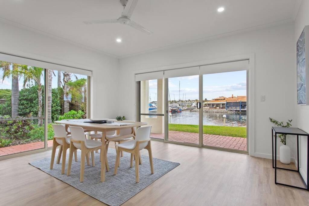 Apartament Waterfront Townhouse - Picturesque Marina Views Port Lincoln Zewnętrze zdjęcie
